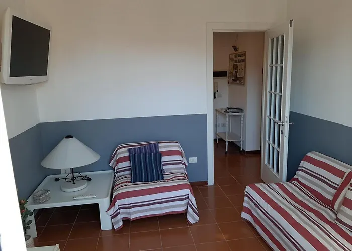 度假居 La Dimora Di Nadine 斯培西亚